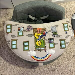 Crate & Kids Busy Baby Activity Chair - Sesame Street